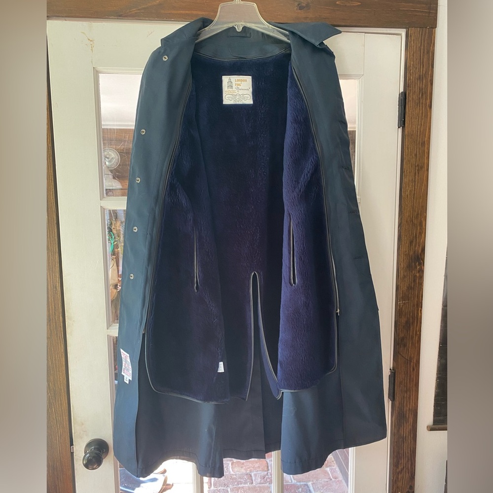 Vintage Gray London Fog Trench Coat liner & shell 42 long Fall/ Winter